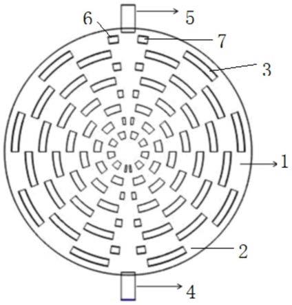 一种迷宫型结构的电极板及电解槽的制作方法