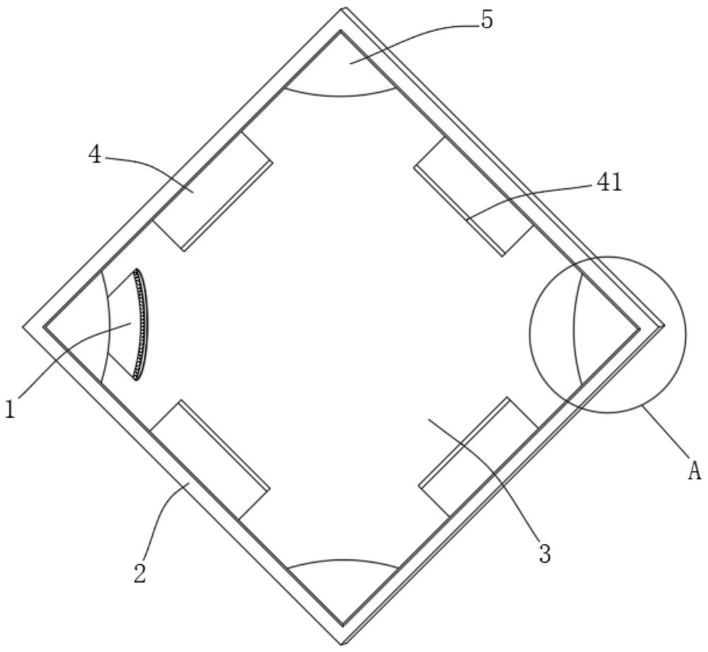 一种集成餐具兜与残渣收集槽的多功能餐桌布的制作方法