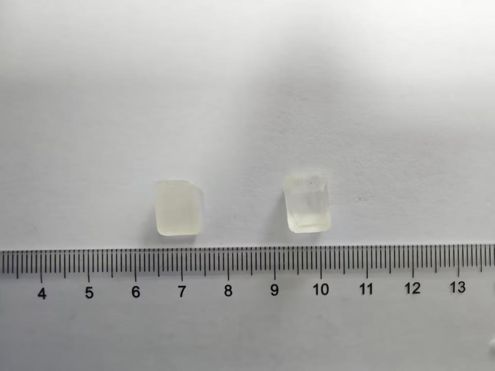 一种稳定释放银离子的抗菌玻璃及其制备方法与流程